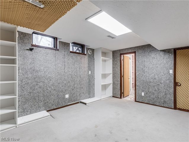 2675 Warrensville Center Road 2, Shaker Heights, OH 44122