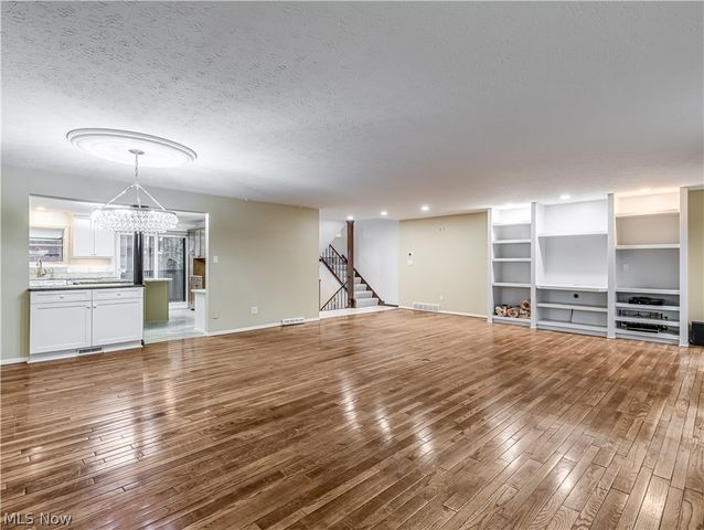 2675 Warrensville Center Road 2, Shaker Heights, OH 44122