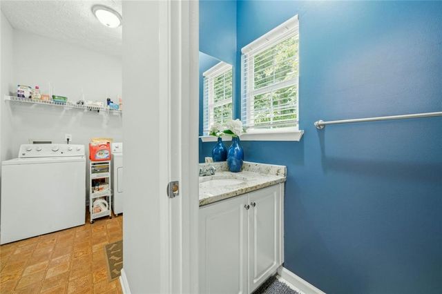 983 ASPEN DR Drive, Lithia Springs, GA 30122