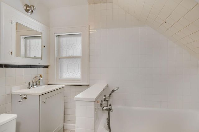 5208 Camden Avenue N, Minneapolis, MN 55430