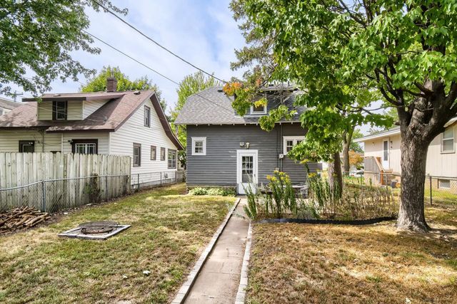 5208 Camden Avenue N, Minneapolis, MN 55430