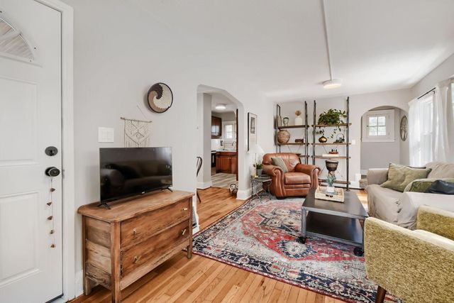 5208 Camden Avenue N, Minneapolis, MN 55430