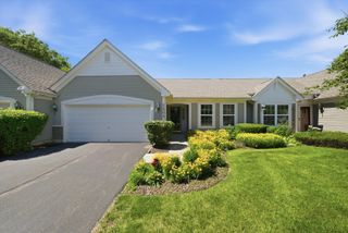 2804 N Southern Hills Drive, Wadsworth, IL 60083