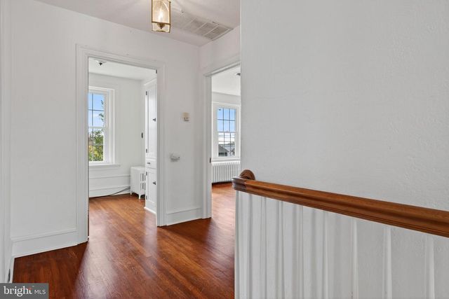 379 E MAIN ST, Leola, PA 17540