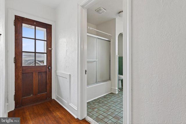 379 E MAIN ST, Leola, PA 17540