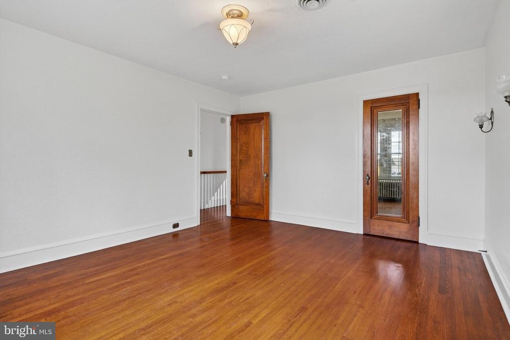 Image 26 of property listing at 379 E MAIN ST, Leola, PA 17540