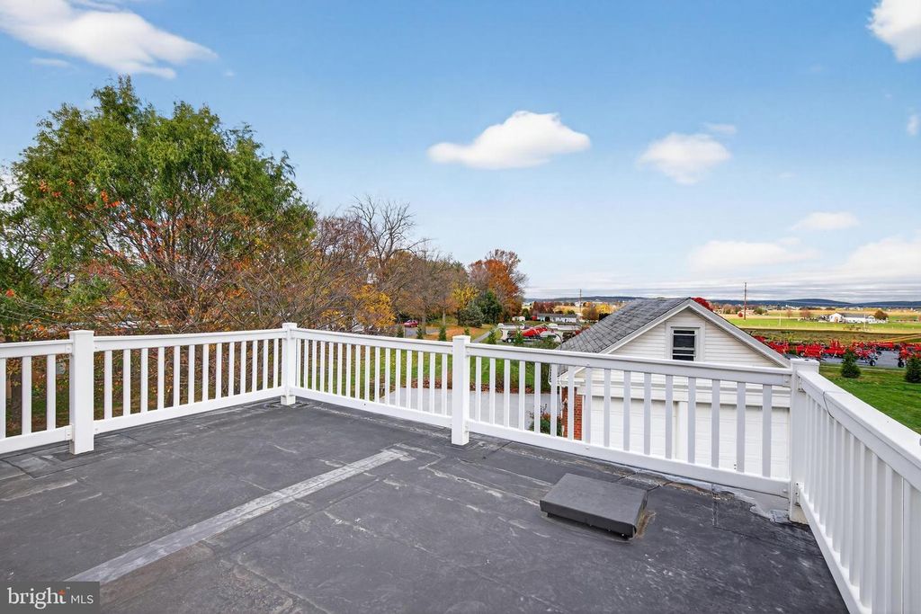 Image 40 of property listing at 379 E MAIN ST, Leola, PA 17540