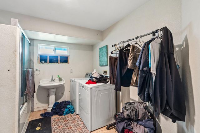 5972 N Haven Dr, North Highlands, CA 95660