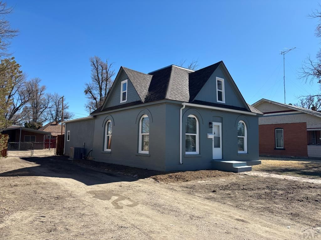 805 Raton Ave, La Junta, CO 81050