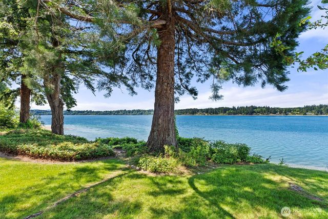 2705 Hidden Cove Lane NW, Olympia, WA 98502