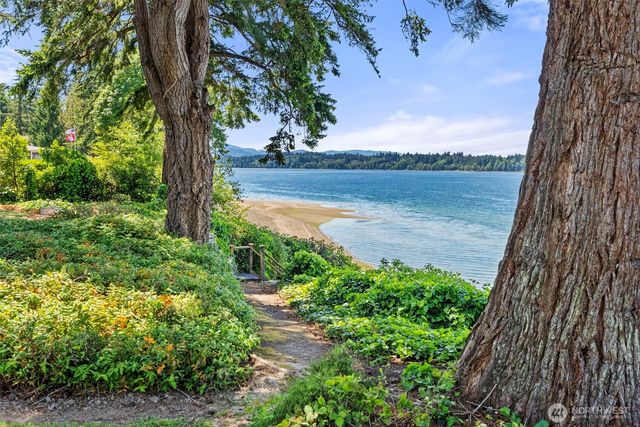 2705 Hidden Cove Lane NW, Olympia, WA 98502