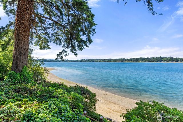 2705 Hidden Cove Lane NW, Olympia, WA 98502