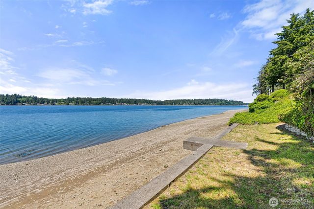 2705 Hidden Cove Lane NW, Olympia, WA 98502