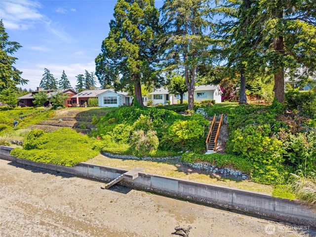 2705 Hidden Cove Lane NW, Olympia, WA 98502