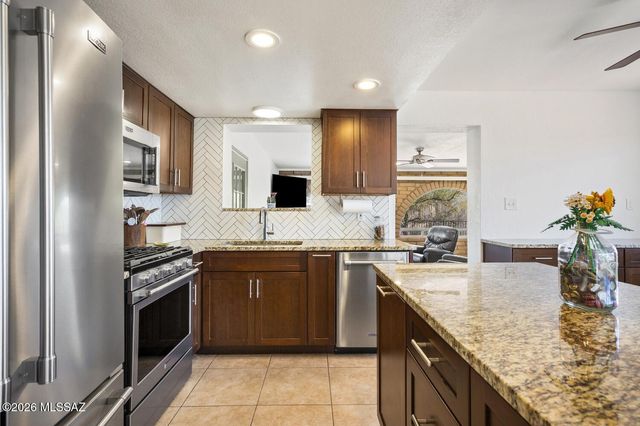 3390 W Ruthann Road, Tucson, AZ 85745