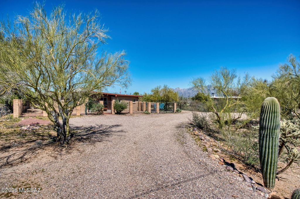 3390 W Ruthann Road, Tucson, AZ 85745