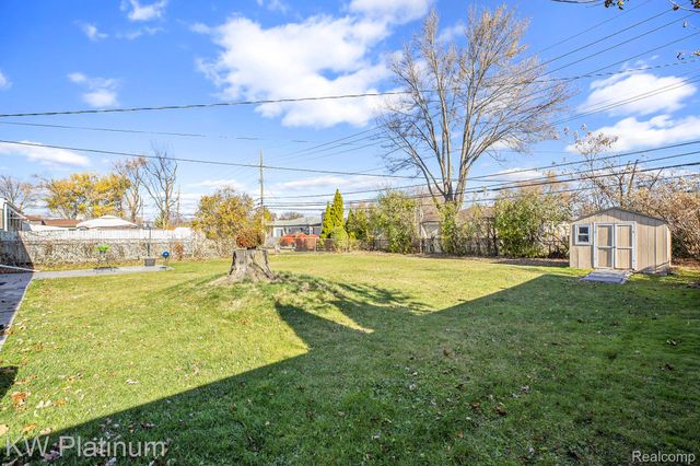 33678 Viceroy Drive, Sterling Heights, MI 48310