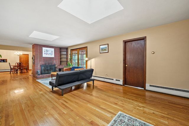 577 Grove Street, Worcester, MA 01605