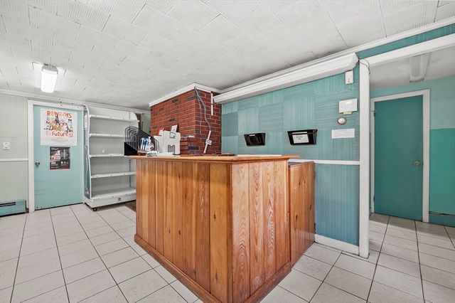 577 Grove Street, Worcester, MA 01605