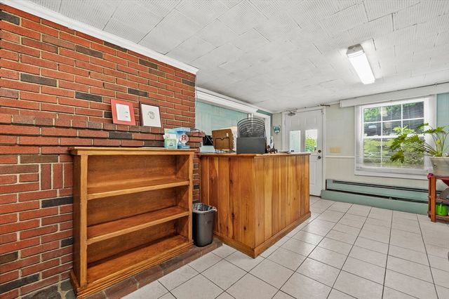 577 Grove Street, Worcester, MA 01605