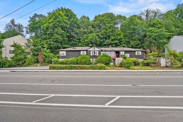 577 Grove Street, Worcester, MA 01605