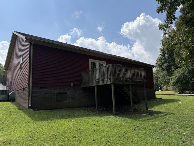 161 Brady Cole Ln, Lafayette, TN 37083
