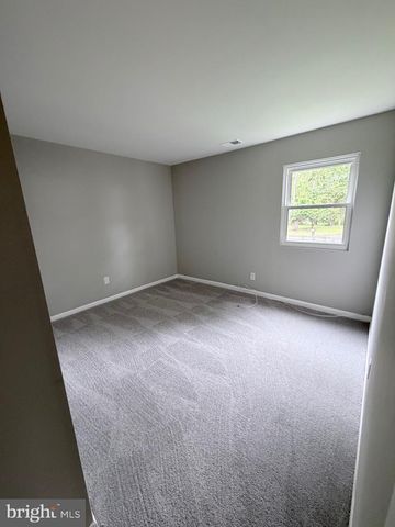 7796 FOX CT, Pasadena, MD 21122
