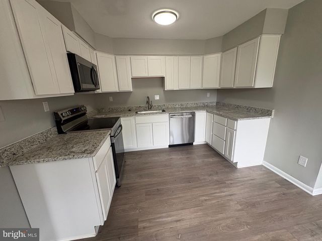 7796 FOX CT, Pasadena, MD 21122
