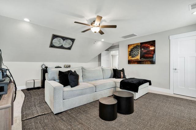 1736 Gable Green Drive 36, Apison, TN 37302