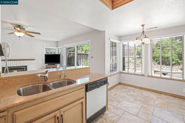 4849 Highlands Way, Antioch, CA 94531