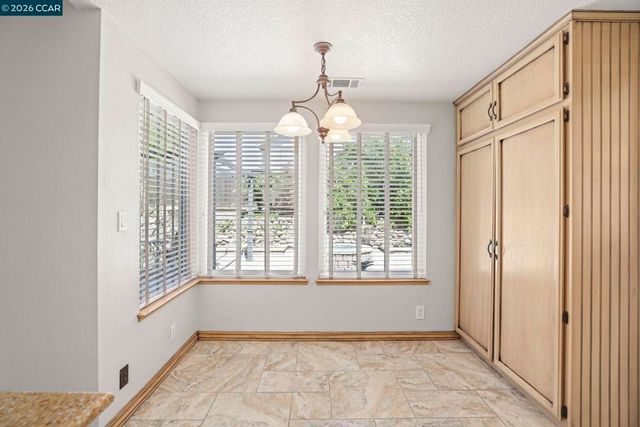 4849 Highlands Way, Antioch, CA 94531