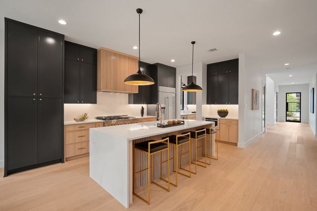 6114 Revere Place, Dallas, TX 75214