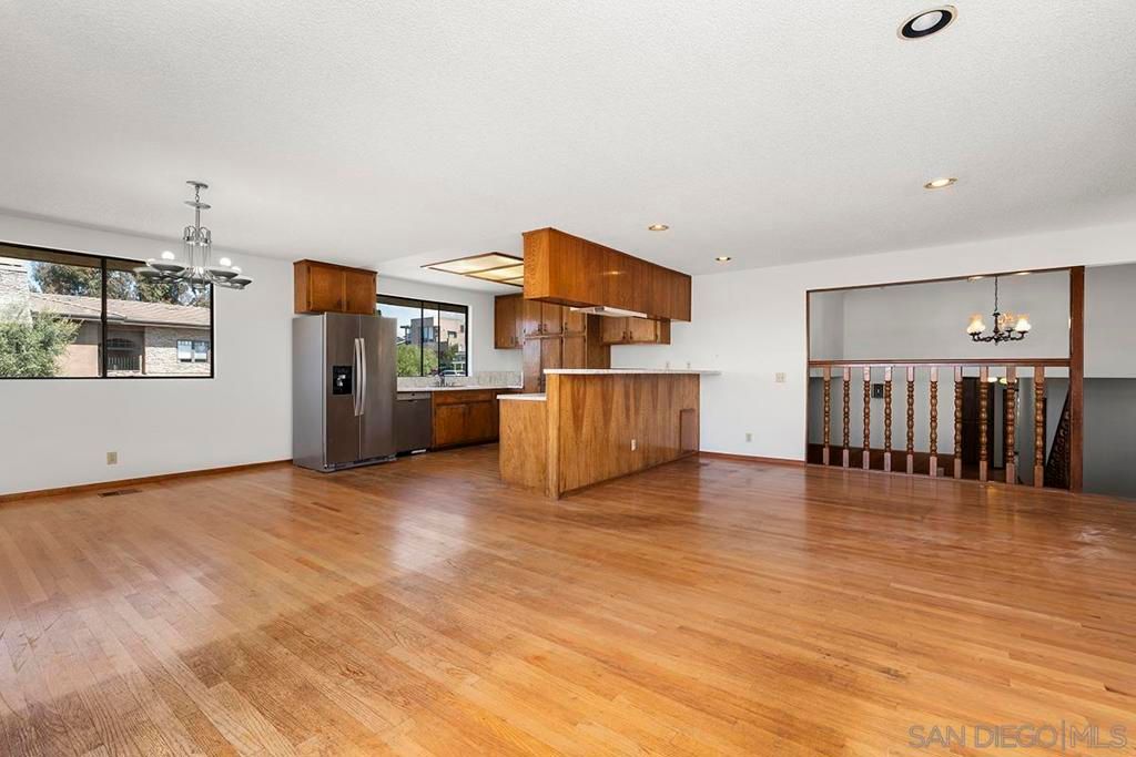 Image 9 of property listing at 2491 Cordero, Del Mar, CA 92014