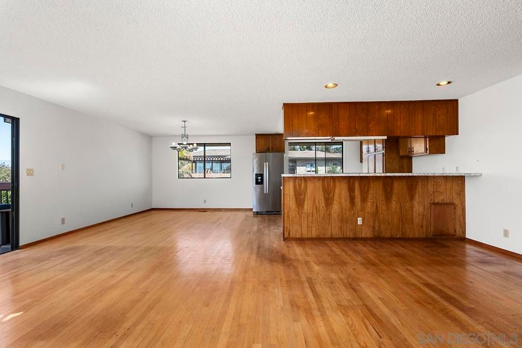 Image 11 of property listing at 2491 Cordero, Del Mar, CA 92014