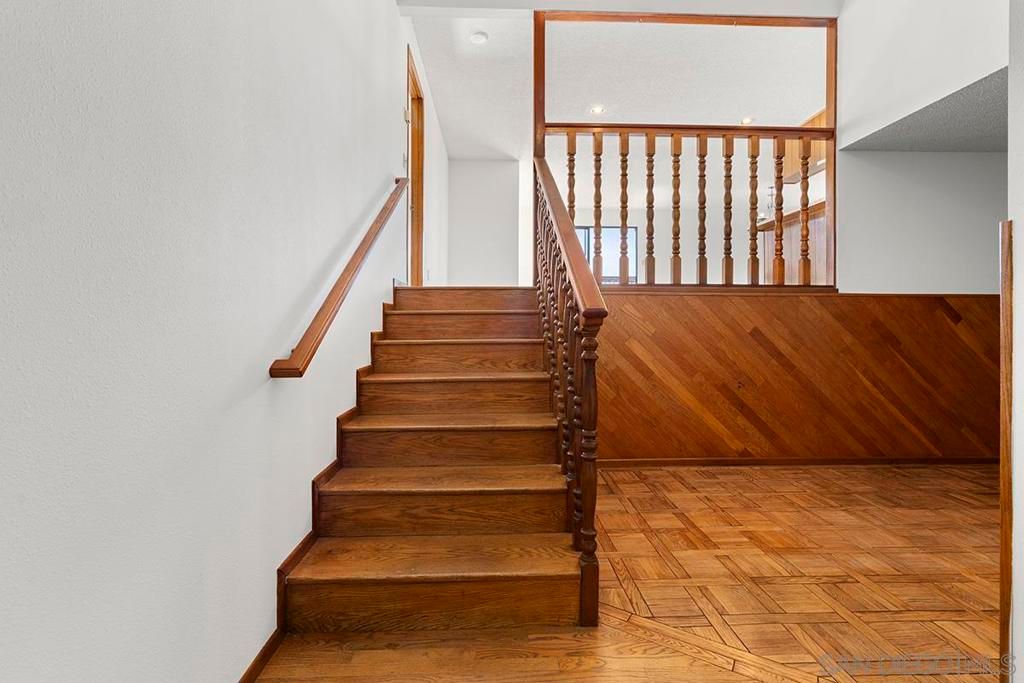 Image 7 of property listing at 2491 Cordero, Del Mar, CA 92014