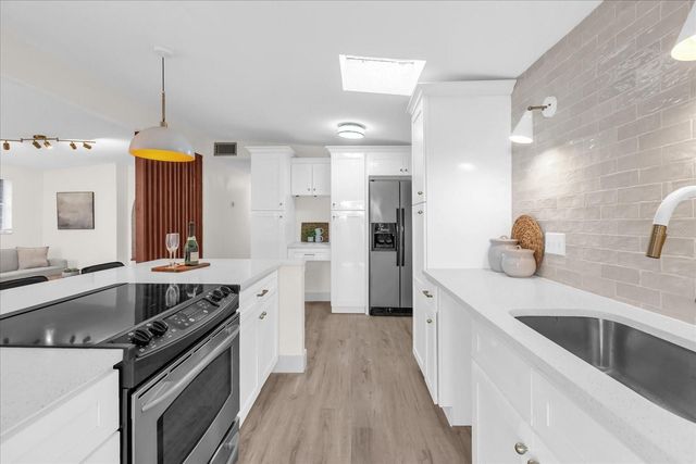 409 OAKHURST STREET, Altamonte Springs, FL 32701