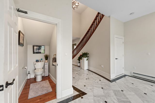 33 Winterberry Lane, Plymouth, NH 03264