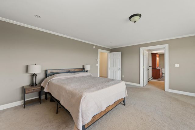33 Winterberry Lane, Plymouth, NH 03264