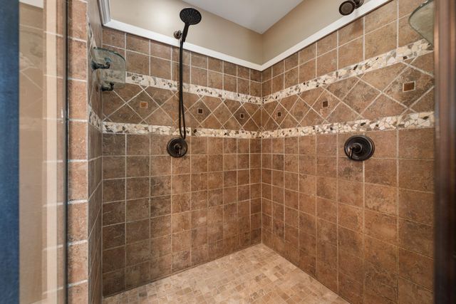 33 Winterberry Lane, Plymouth, NH 03264