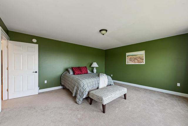 33 Winterberry Lane, Plymouth, NH 03264