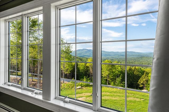 33 Winterberry Lane, Plymouth, NH 03264