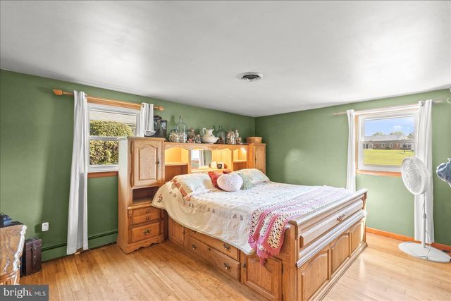 1021 HIGH ST, Hanover, PA 17331