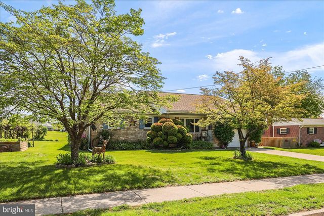 1021 HIGH ST, Hanover, PA 17331