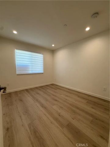 6545 Satsuma Avenue, North Hollywood, CA 91606