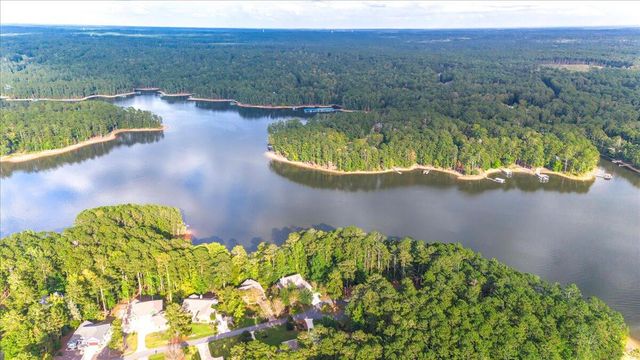 202 Shenandoah Drive, Mc Cormick, SC 29835