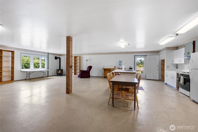 3960 Hoff Road, Bellingham, WA 98225