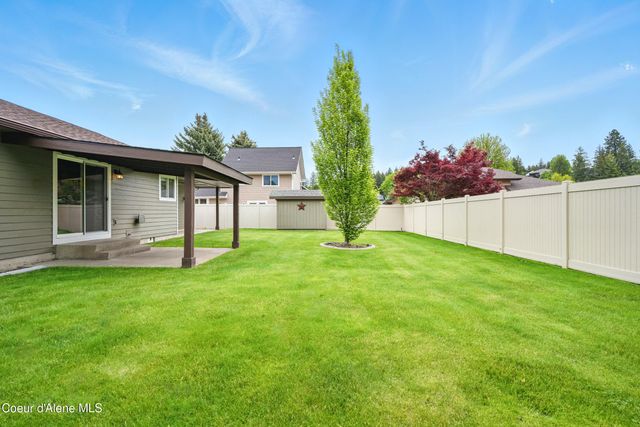 536 E Cloverleaf Dr, Hayden, ID 83835