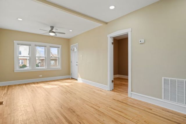 3507 N OSCEOLA Avenue, Chicago, IL 60634