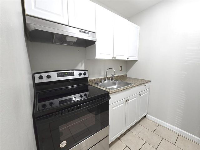 117 Davis Mill Court, Lawrenceville, GA 30044