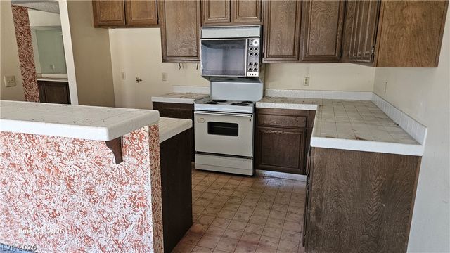 3333 China Drive, Las Vegas, NV 89121